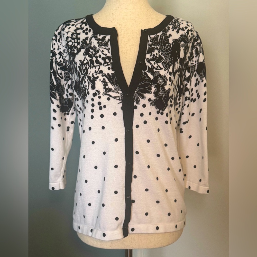 Ladies Christopher & Banks Cardigan. Size small.